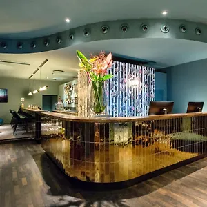 Manhattan 4*, Frankfurt am Main Almanya