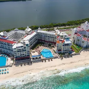 Apartahotel “magic Sunrise At Cancun” Cancún